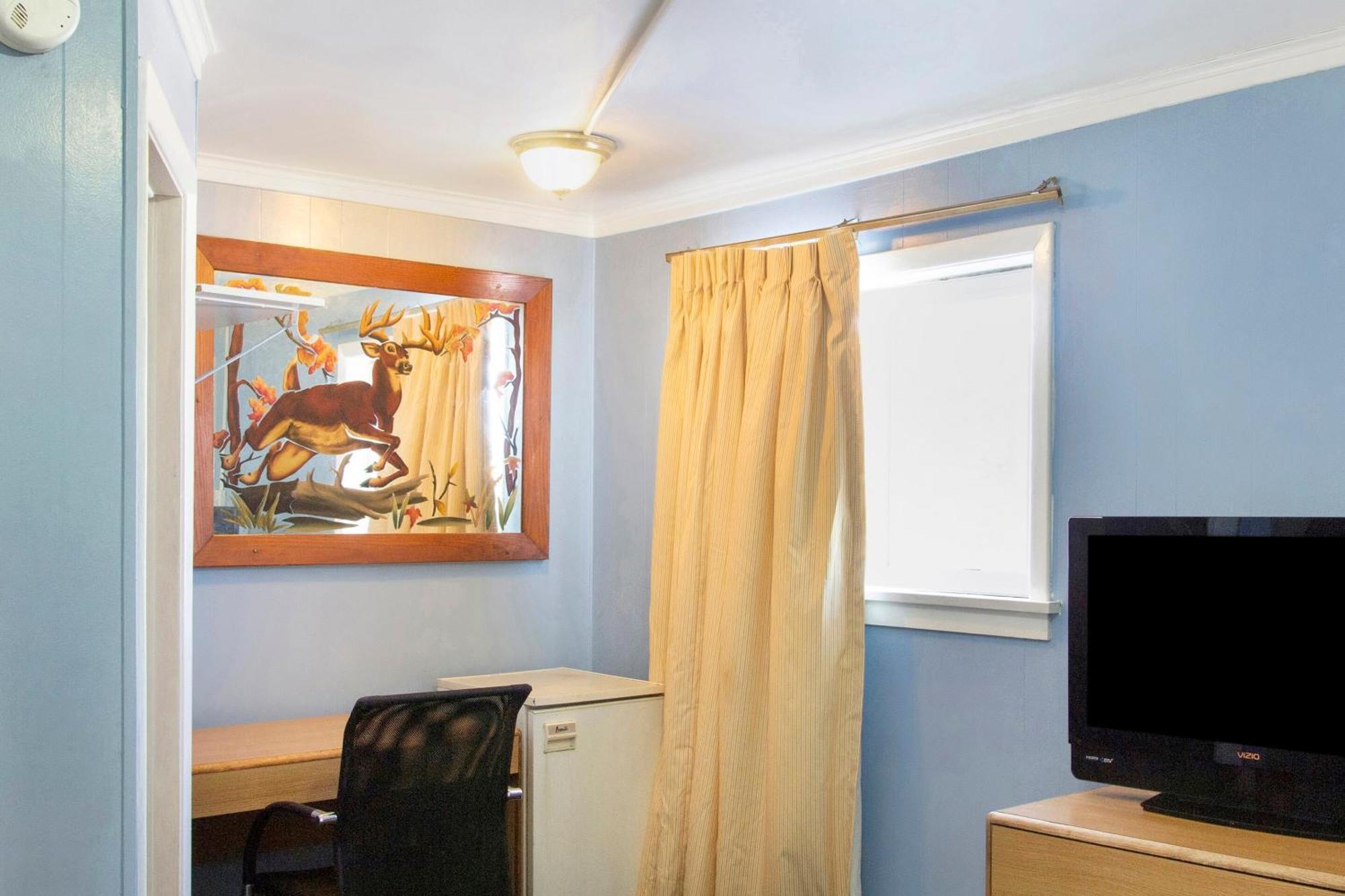 Oyo Hotel Wilkes-Barre East Esterno foto