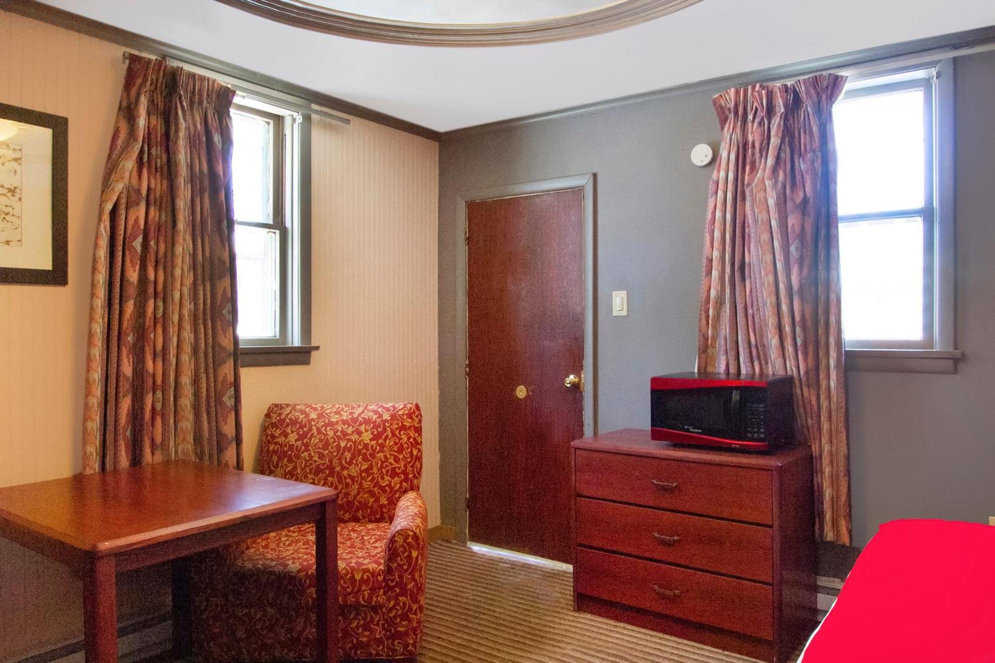 Oyo Hotel Wilkes-Barre East Esterno foto